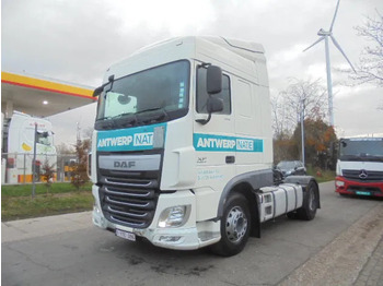 Камион влекач DAF XF 460