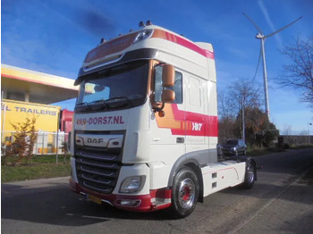 Камион влекач DAF XF 480