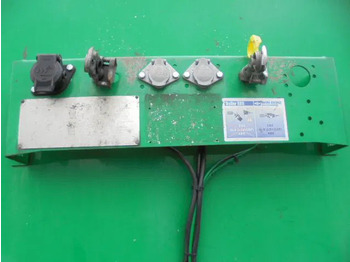 Полуприколка сандучар Van Eck PLY: слика 4