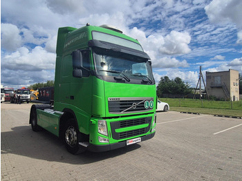 Камион влекач Volvo FH 460: слика 2