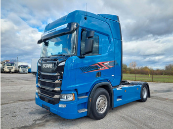 Камион влекач SCANIA R 450