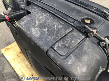 Резервни делови за Камион DAF DAF AdBlue tank 1928706: слика 5 Резервни делови за Камион DAF DAF AdBlue tank 1928706: слика 5