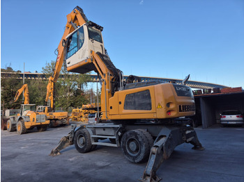 Справувач со отпад/ Индустрија LIEBHERR LH 30 M