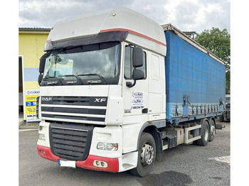 Камион со церада DAF