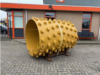 Ваљак за пат CATERPILLAR CS12