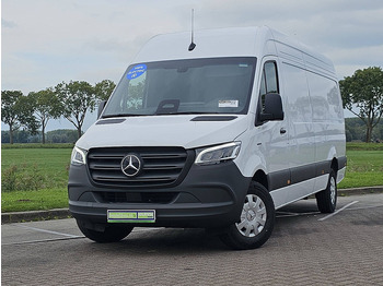 Товарно комбе MERCEDES-BENZ eSprinter