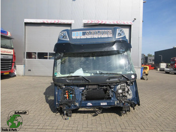 Кабина и ентериер DAF CF
