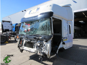 Кабина и ентериер DAF CF