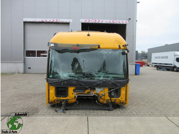 Кабина и ентериер MERCEDES-BENZ