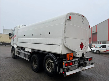 Лизинг на Scania R480 / ENGINE RUNING / RETARDER / 4 COMPARTIMENTS / 18000 LITER TOTAAL / LIFT+LENKACHSE / AUTOMATIC / EURO-5 / 2009 Scania R480 / ENGINE RUNING / RETARDER / 4 COMPARTIMENTS / 18000 LITER TOTAAL / LIFT+LENKACHSE / AUTOMATIC / EURO-5 / 2009: слика 2