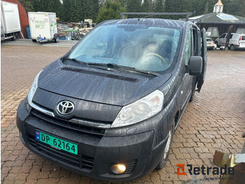 Автомобил TOYOTA