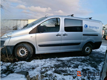 Автомобил PEUGEOT