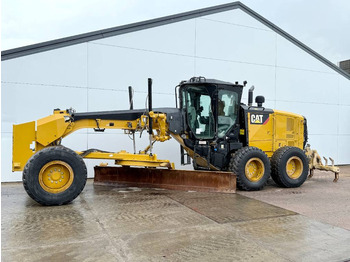Порамнувач CATERPILLAR 140M