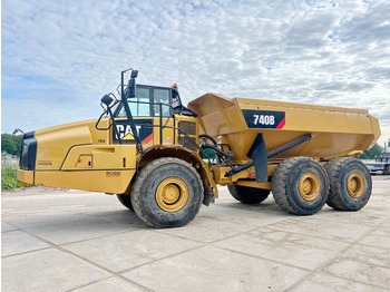 Зглобен истоварувач CATERPILLAR 740B
