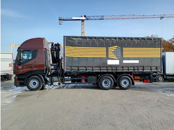 Камион со церада IVECO