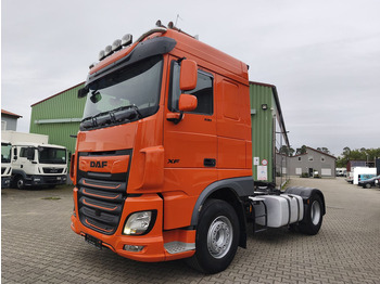 Камион влекач DAF XF 530