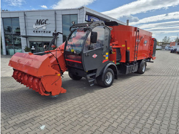 Вагон за мешање сточна храна KUHN