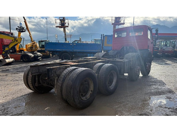 Камион со кабинска шасија Mercedes-Benz SK 3229 8x4 chassis - complete spring V8: слика 3 Камион со кабинска шасија Mercedes-Benz SK 3229 8x4 chassis - complete spring V8: слика 3