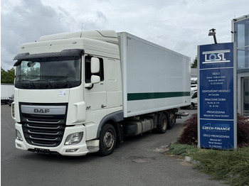 Камион сандучар DAF XF 460