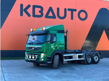 Камион со кука за подигање VOLVO FM 450