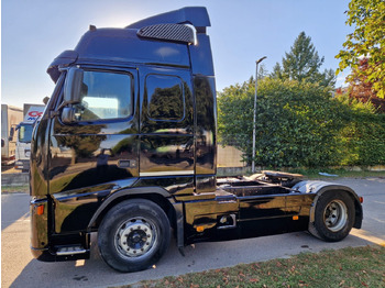 : фотографија на заглавието