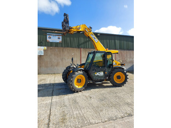 Телескопски ракувач JCB