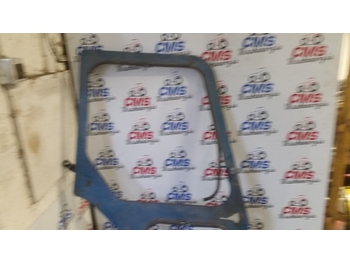 Врата и делови за Трактор Ford 4000, 4100, 5600 4 Cab Door Right 81834249: слика 4