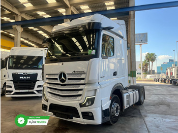 Камион влекач MERCEDES-BENZ Actros 1845