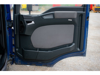 Врата и делови MAN TGL