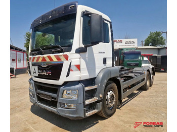 Камион со кабинска шасија MAN TGS 26.320