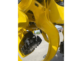 Секач на стебла John Deere H 415: слика 5