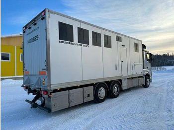 Камион за добиток Mercedes-Benz Actros: слика 4