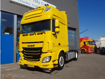 Камион влекач DAF XF 460