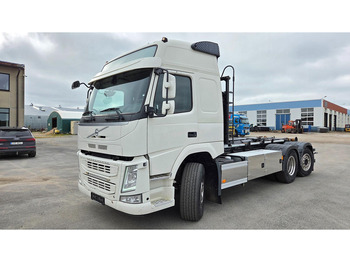 Камион со кука за подигање VOLVO FM 460