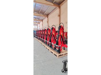 Трактор Novatar Tractor Rear Loader: слика 3