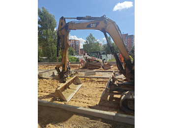 Мини багер CATERPILLAR 305E2: слика 3