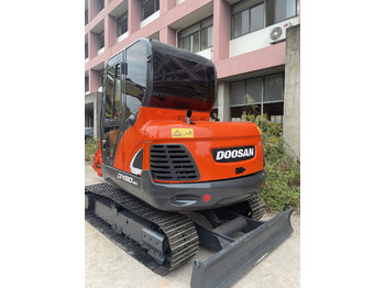 Багер гасеничар DOOSAN DX60-9C