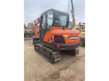 Багер гасеничар DOOSAN DX60: слика 5