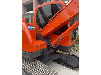 Багер гасеничар DOOSAN DX75