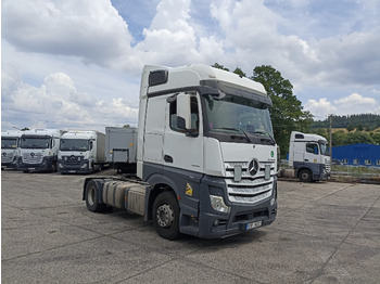 Камион влекач MERCEDES-BENZ Actros 1845