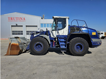 Натоварувач на тркала LIEBHERR L 556