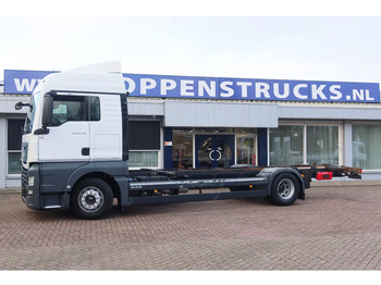 Камион со кабинска шасија MAN TGX 18 .340 4x2 Full air Chassis, twist locks: слика 3