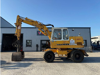 Багер на тркала LIEBHERR A 900