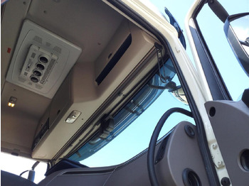 Камион влекач DAF XF480: слика 5