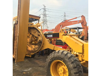 Порамнувач CATERPILLAR 140H
