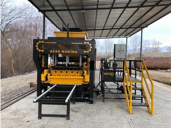 Машина за бетонски блокови