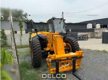 Нов Телескопски ракувач JCB 540-70: слика 5