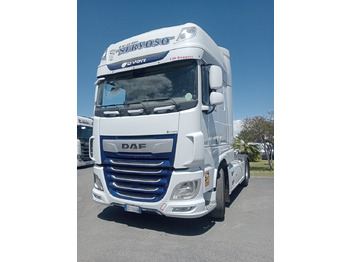 Камион влекач DAF XF 530
