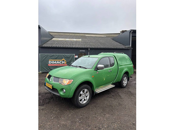 Комбе со отворен сандак MITSUBISHI L200