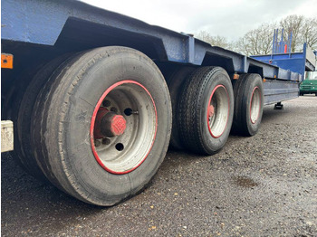 Полуприколка за низок утовар Nooteboom Lowloader tieflader 3 assen leaf spring, laadklep: слика 5